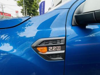 Ranger XLS 2.2L MT 2018. Số sàn 1 cầuRanger XLS 22L MT 2018 03